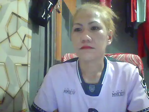 Snapshot of pinayheartaker chatting on 07/01/26, 12:23 pinayheartaker online show from 07/01/26, 12:23