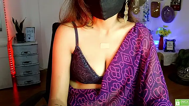 Yalinahotty online show from 06/09/26, 02:23