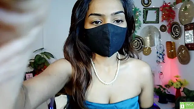 Yalinahotty online show from 07/06/26, 02:41
