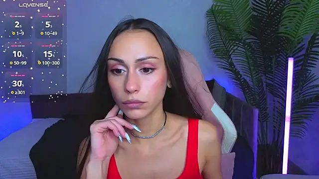 Petite Moly online show from 06/19/26, 08:29