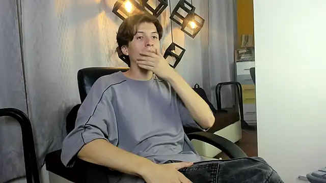 Marcoviolet online show from 06/25/26, 07:40