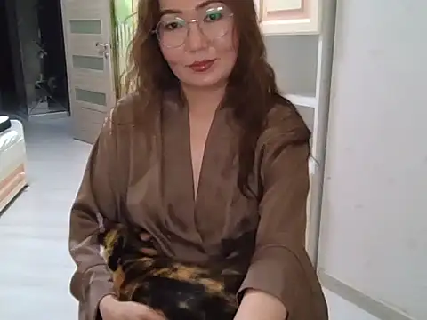 soraisaa online show from 05/31/26, 07:04