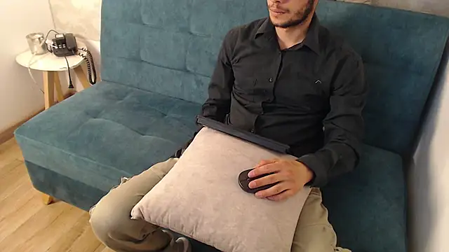 kreyiko  online show from 05/29/26, 07:12