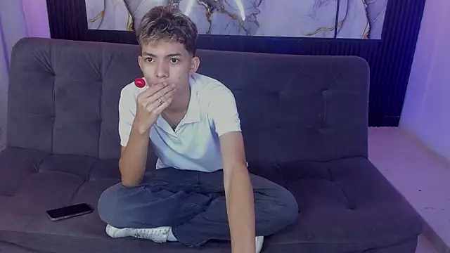 nico naughtyboy online show from 05/31/26, 12:30