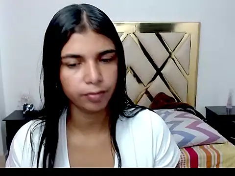 pamelaortiz21 online show from 06/02/26, 01:13