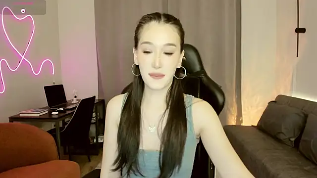 lilly mighty online show from 07/01/26, 05:12