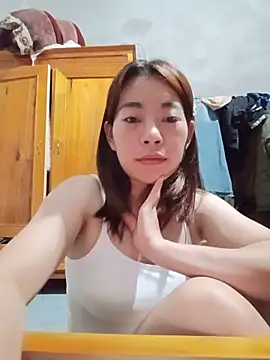 -Trinina- online show from 06/04/26, 05:08