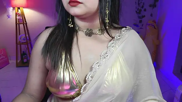 Red Heart  online show from 06/12/26, 03:33