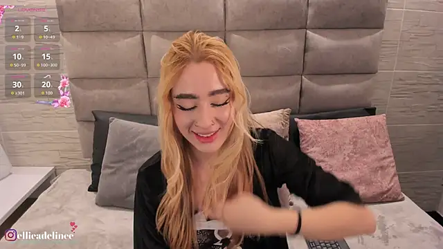 EllieAdeline online show from 07/16/26, 03:45
