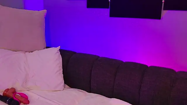 ambar midnigth online show from 06/24/26, 04:00