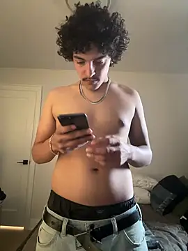 Uhhyuhhhhh online show from 07/26/26, 05:09