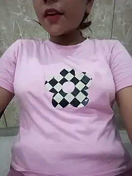 Snapshot of sexy_Diya0 chatting on 06/24/26, 10:09 sexy Diya0 online show from 06/24/26, 10:09