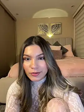 Snapshot of emilyvex chatting on 06/21/26, 05:21 emilyvex online show from 06/21/26, 05:21