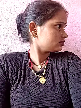 Snapshot of Divya_hot88 chatting on 07/05/26, 04:30 Divya hot88 online show from 07/05/26, 04:30
