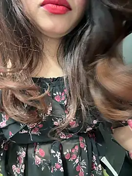 Yours riya11 online show from 06/11/26, 02:53