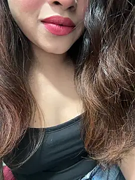 Yours riya11 online show from 07/02/26, 03:40