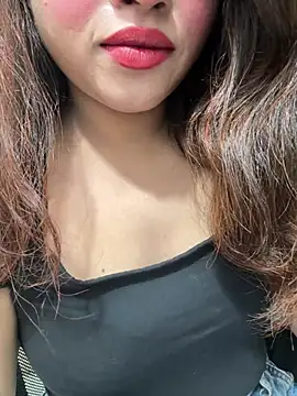Yours riya11 online show from 07/03/26, 03:57