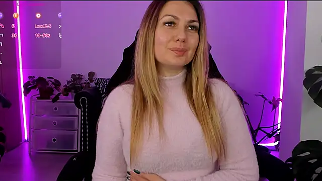 LindaWhite  online show from 02/23/25, 09:59