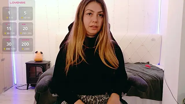 LindaWhite  online show from 03/26/26, 05:18