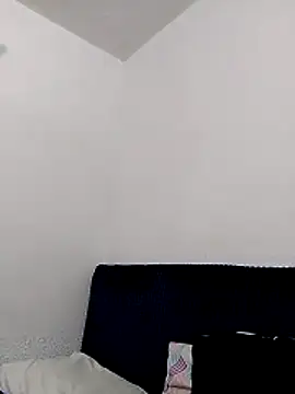 Sofielovee-01 online show from 06/03/26, 11:35