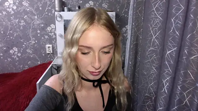 JennaLomeri online show from 06/15/26, 03:47