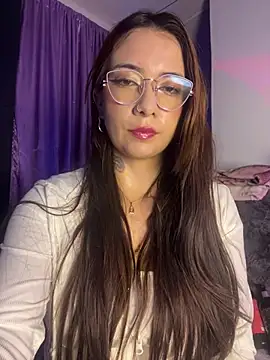 arilynn  online show from 07/17/26, 04:52