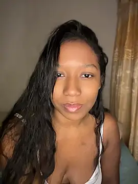 Snapshot of chell_iivy chatting on 07/15/26, 05:23 chell iivy online show from 07/15/26, 05:23