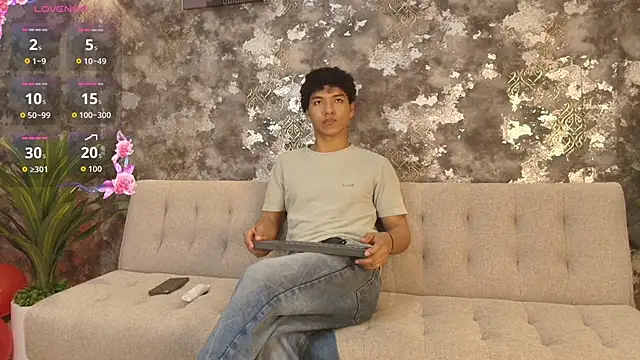 Maximiliano Young online show from 06/09/26, 01:01