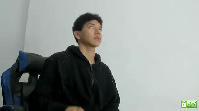 Maximiliano Young online show from 06/12/26, 12:48