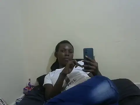 cute avy0 online show from 07/01/26, 09:44
