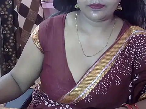 PRIYANKA 023 online show from 06/26/26, 05:01