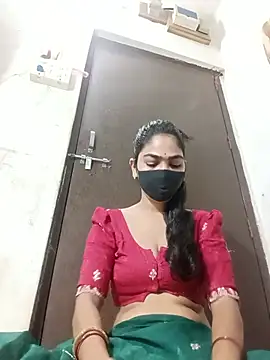 Snapshot of savita97567 chatting on 07/17/26, 02:07 savita97567 online show from 07/17/26, 02:07