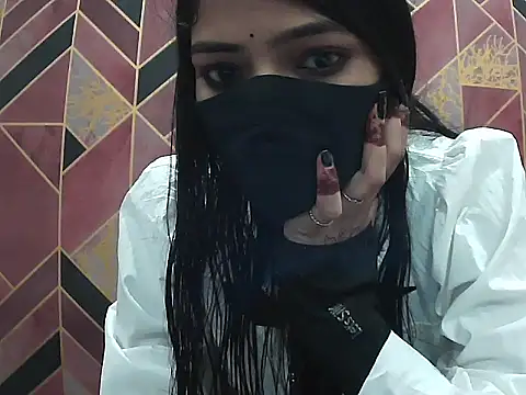 Snapshot of Hot-Roshni chatting on 06/18/26, 07:29 Hot-Roshni online show from 06/18/26, 07:29