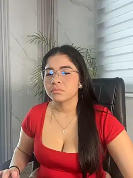 ValentinaLuciana online show from 06/16/26, 01:25