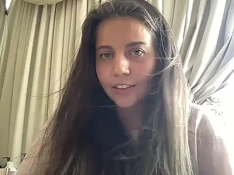 Peaches0777 online show from 06/01/26, 04:41