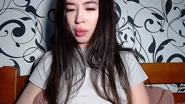 Snapshot of lu_dominationn chatting on 06/17/26, 07:33 lu dominationn online show from 06/17/26, 07:33