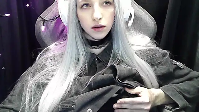 Snapshot of Akashi78 chatting on 07/01/26, 07:13 Akashi78 online show from 07/01/26, 07:13