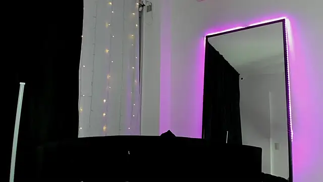 ScarlettJhonsonn online show from 06/06/26, 12:38