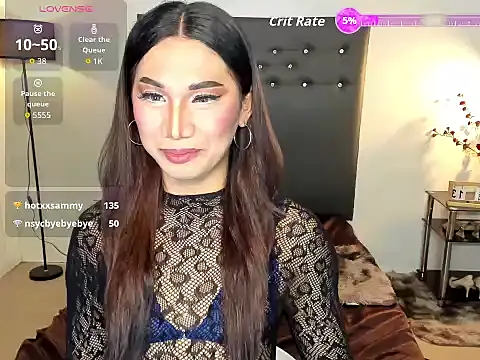UrSeductiveCriselda online show from 06/18/26, 04:44