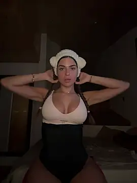 miaabelluccii online show from 06/08/26, 09:59