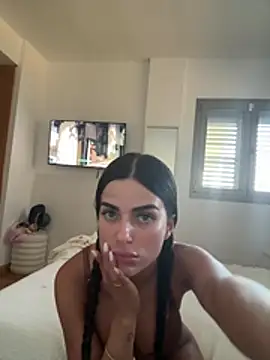 miaabelluccii online show from 07/05/26, 05:20