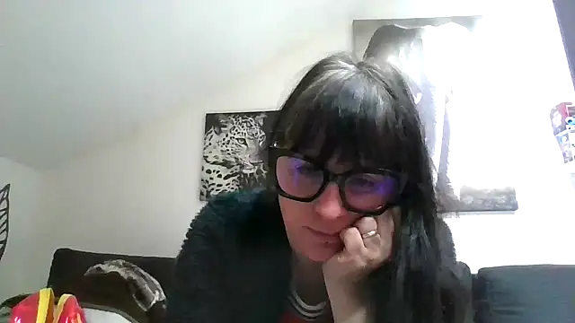 Snapshot of sexujuly88 chatting on 06/11/26, 07:17 sexujuly88 online show from 06/11/26, 07:17
