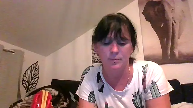 Snapshot of sexujuly88 chatting on 07/16/26, 08:26 sexujuly88 online show from 07/16/26, 08:26