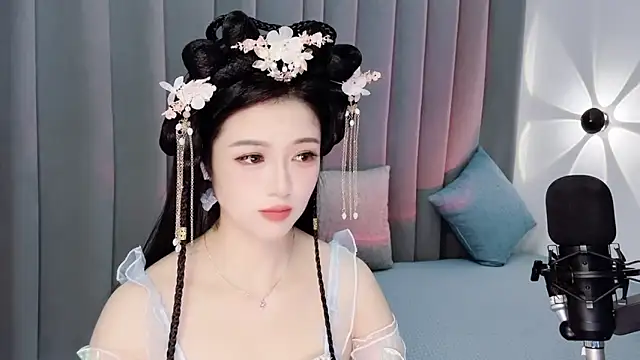 Momo-Wow online show from 06/12/26, 05:50