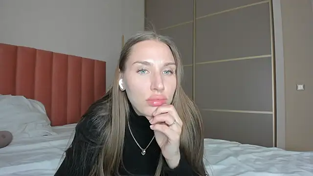 SofiClimbing online show from 12/31/24, 01:19