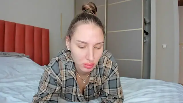 SofiClimbing online show from 02/02/25, 02:38