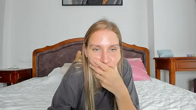 SofiClimbing online show from 11/09/25, 06:44