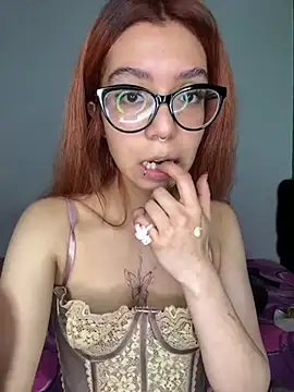 Nana-Komatsu online show from 07/11/26, 06:27