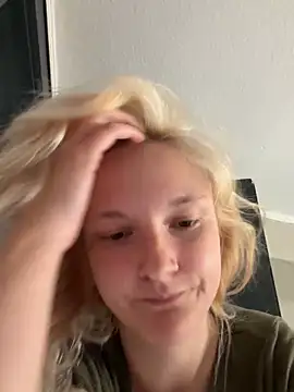 Viviluu Offiziell online show from 06/05/26, 03:18