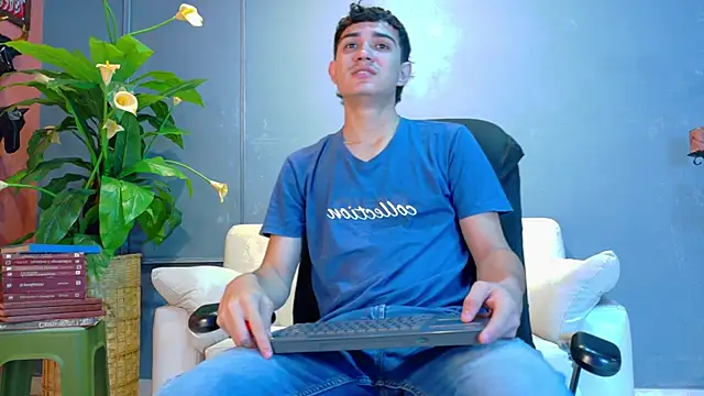 aalejo gray online show from 06/02/26, 01:24